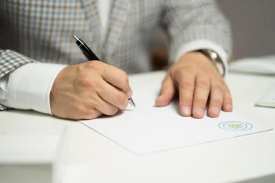 Pour ordre exemple : maîtrisez l'art de la correspondance en 2026